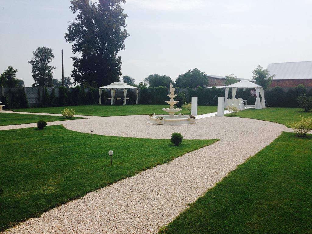 Hotel Spa Akacjowy Dwor Stargard Szczeciński Dış mekan fotoğraf