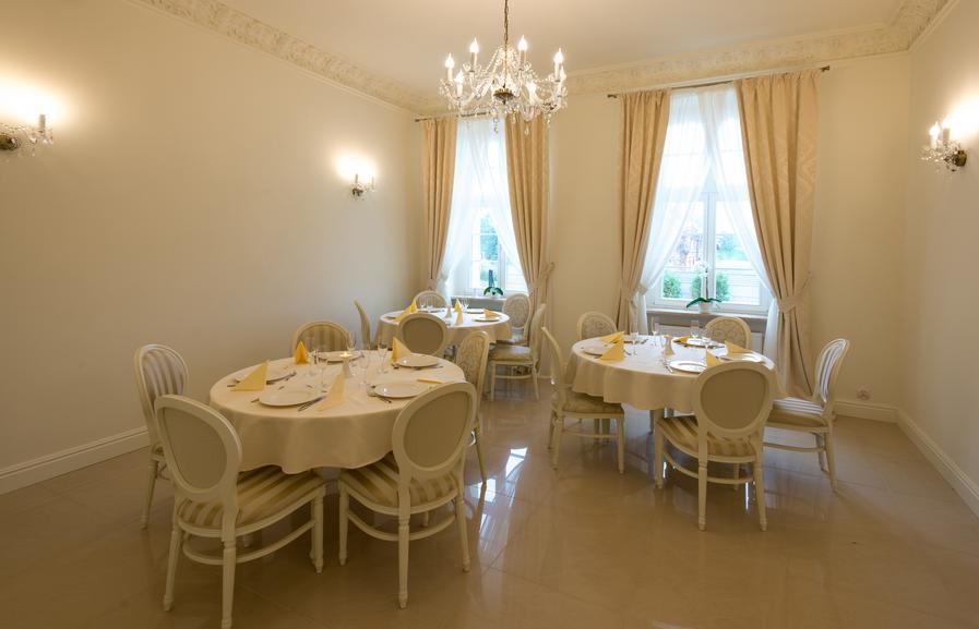 Hotel Spa Akacjowy Dwor Stargard Szczeciński Dış mekan fotoğraf