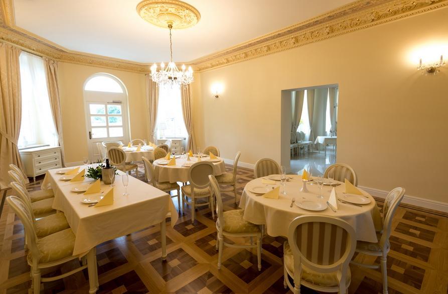 Hotel Spa Akacjowy Dwor Stargard Szczeciński Dış mekan fotoğraf